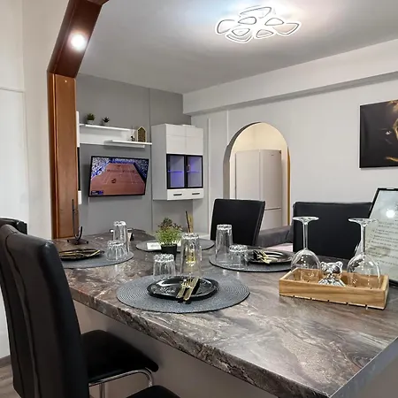 Signature Loft By Mario *